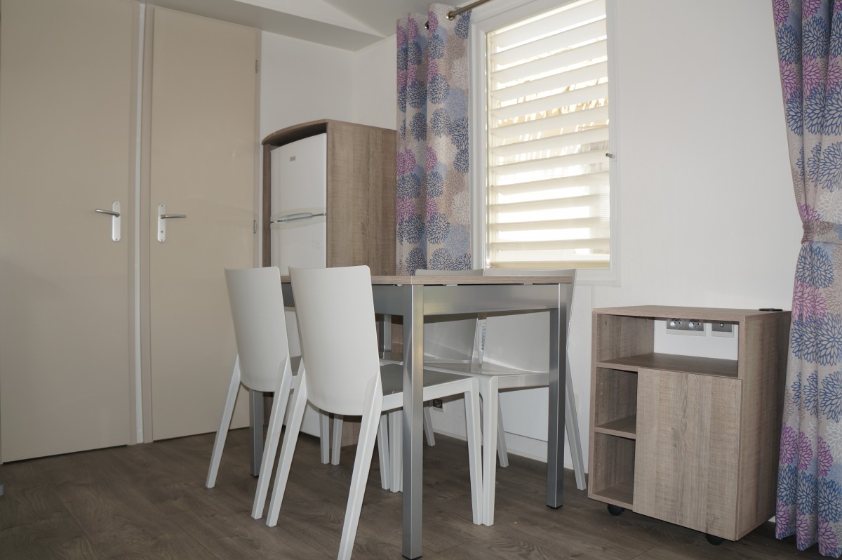 Mobil Home IRM Super Selenia standard 2 chambres 2013 avec emplacement Centre Naturiste Oltra