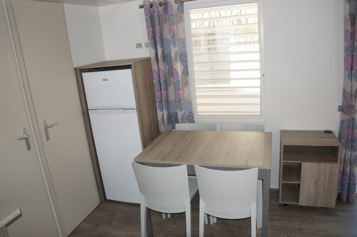 Mobil Home IRM Super Selenia standard 2 chambres 2013 clés en mains camping Oltra