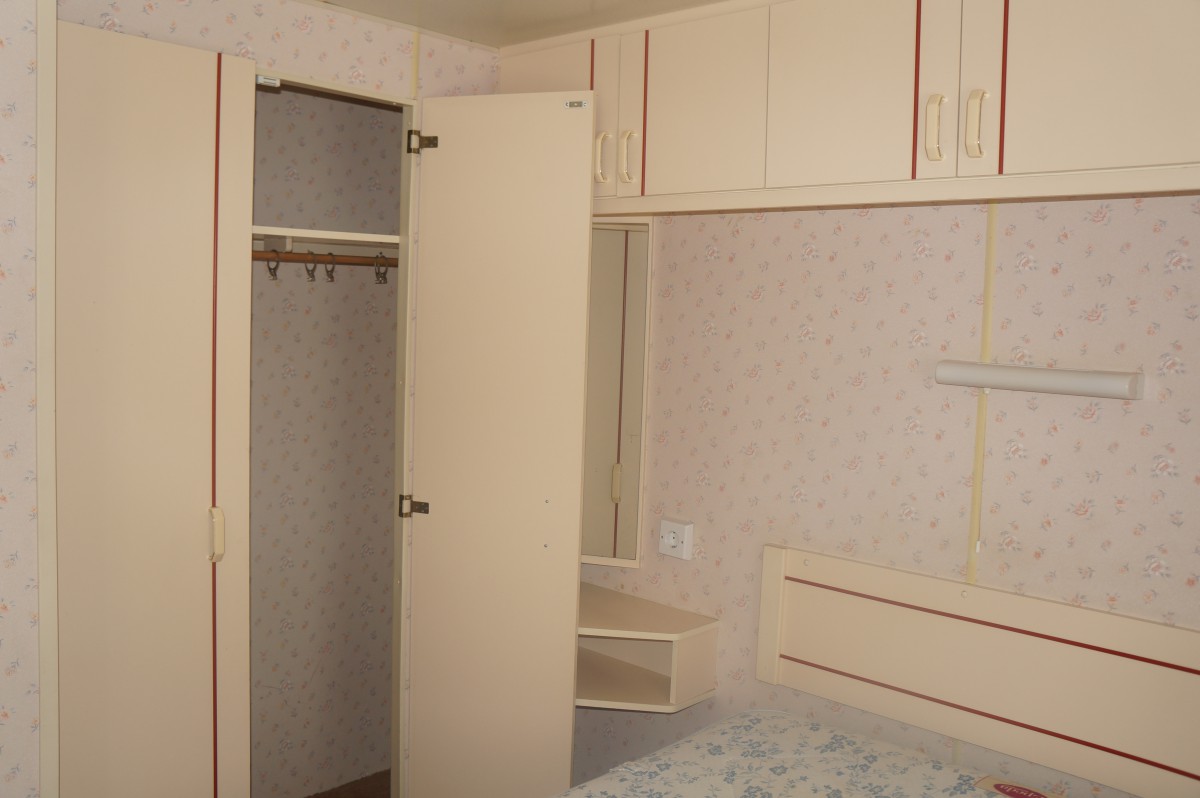 Rangements chambre parentale du mobil home willerby keycamp 1993