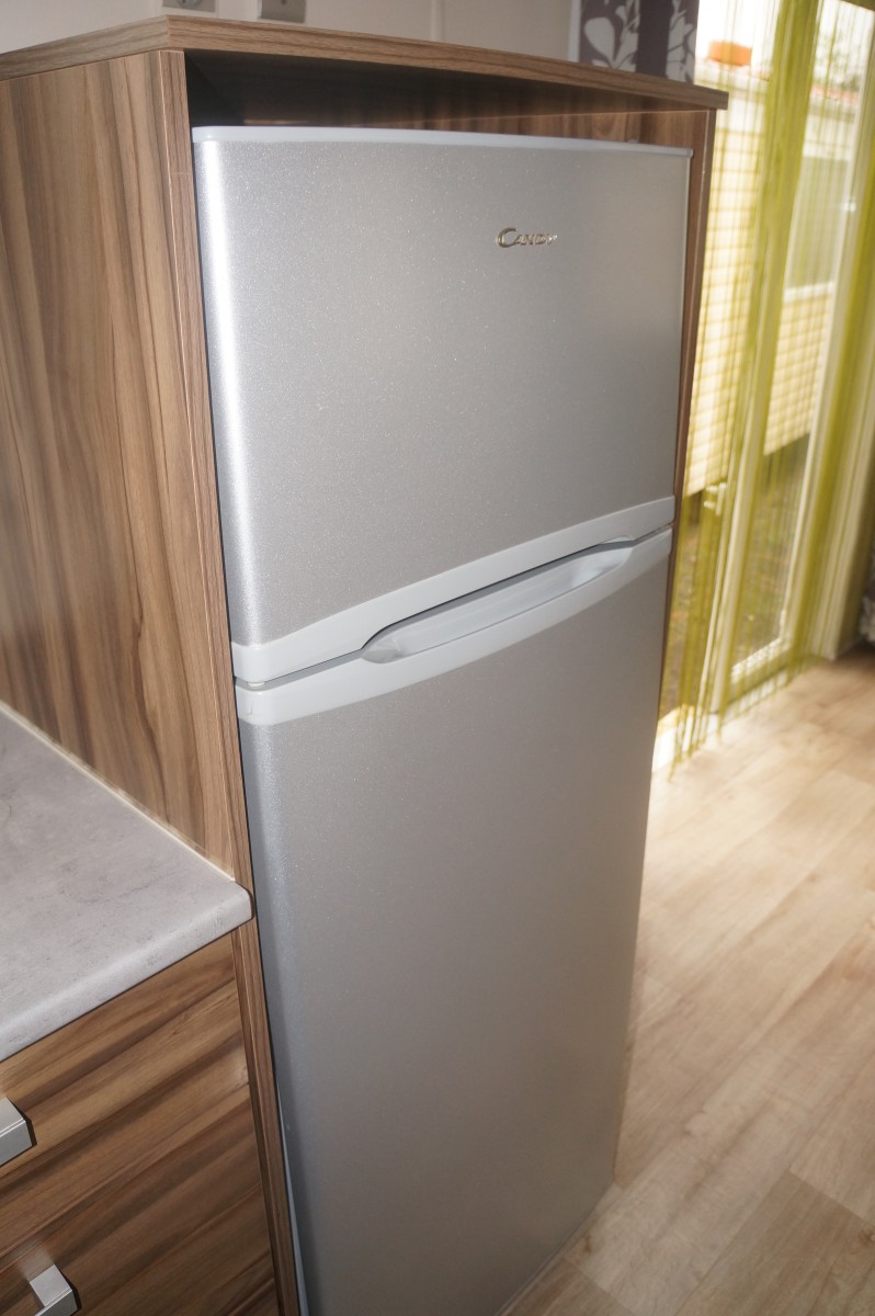 Le réfrigérateur/congélateur du Mobil-Home d'occasion IRM Saphir Panoramique 20