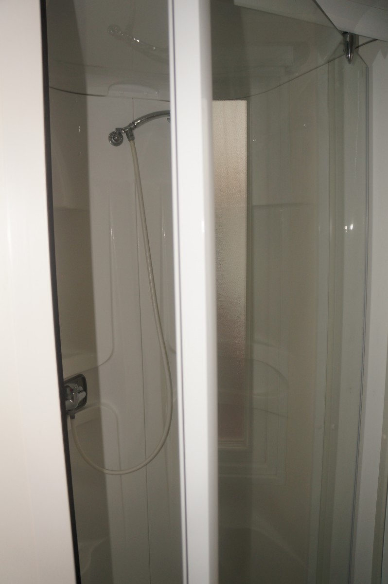 La cabine de douche du Mobil-Home d'occasion IRM Saphir Panoramique 2011