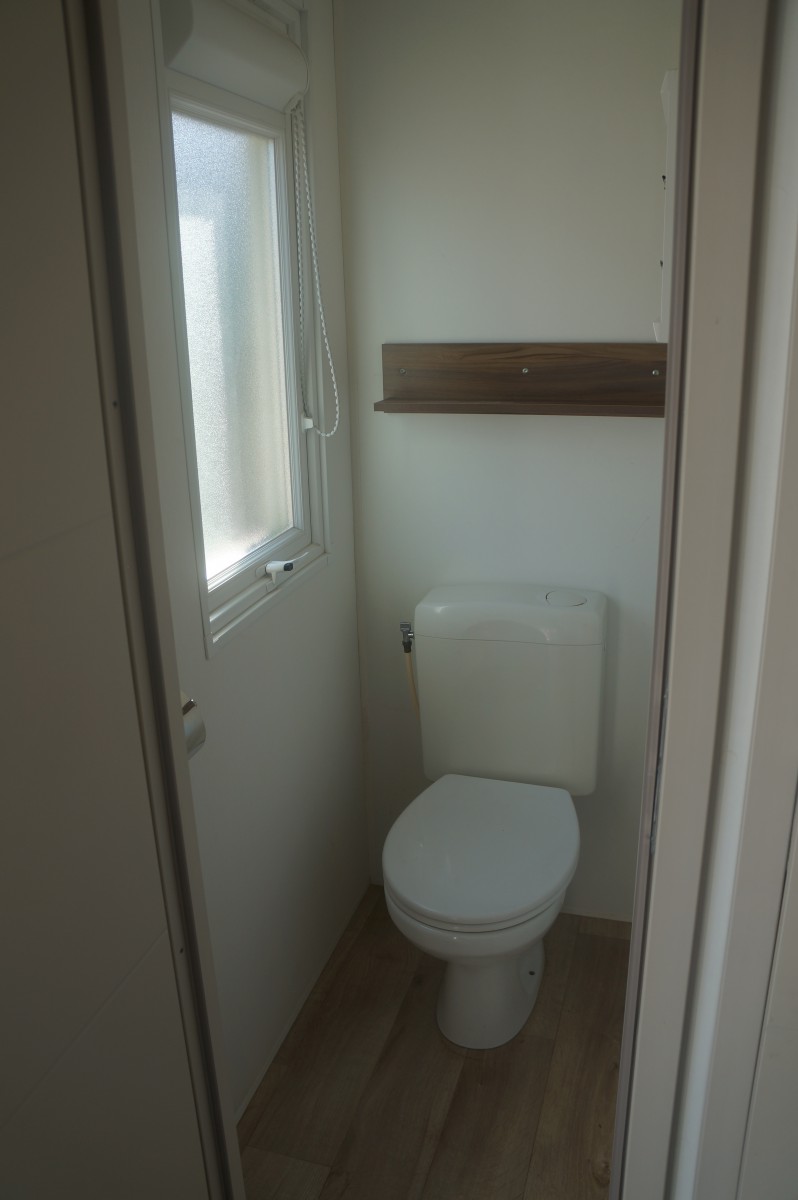 Les toilettes du Mobil-Home d'occasion IRM Rubis 2013 