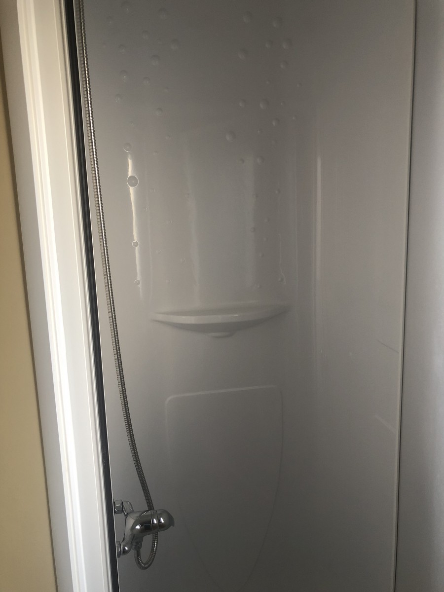 Cabine de douche du mobil home d'occasion Sun Living 845L4