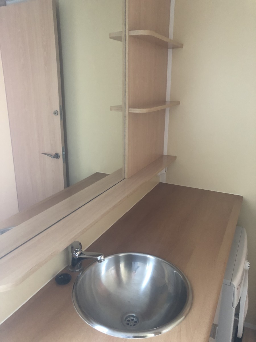 Salle de bain du mobil home d'occasion Sun Living 845L4