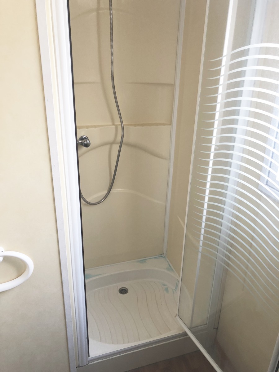 Cabine de douche du mobil home d'occasion IRM Super Mercure 2CH