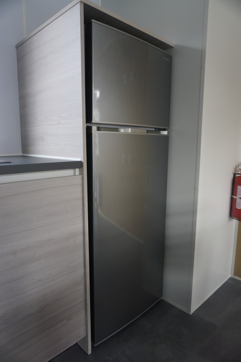 Réfrigérateur congélateur du mobil home neuf 2 chambres TRIGANO Evo 35 2022