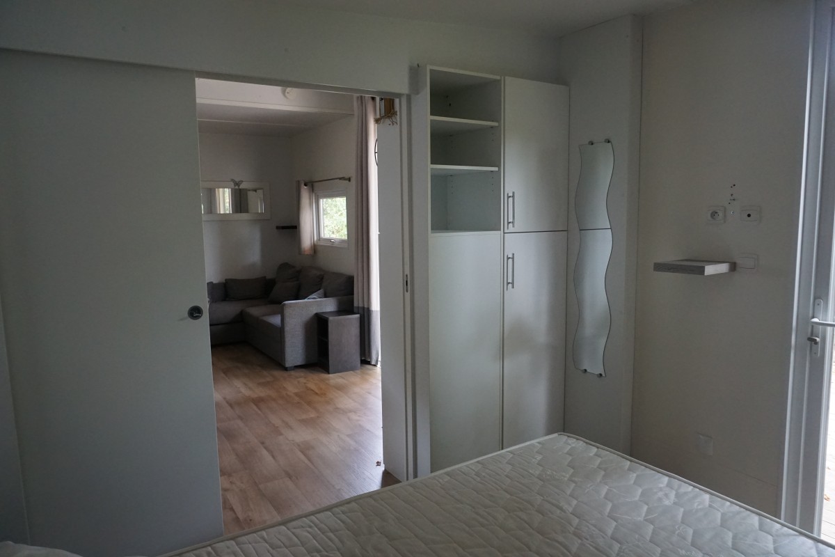Chambre parentale du mobil home d'occasion Louisiane Taos F6 2012