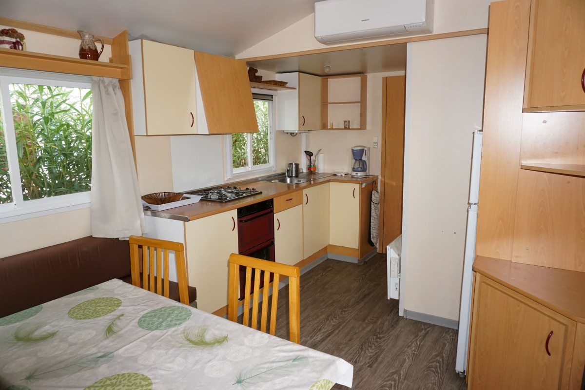 Cuisine du mobil home occasion 2 chambres SUN ROLLER 2002