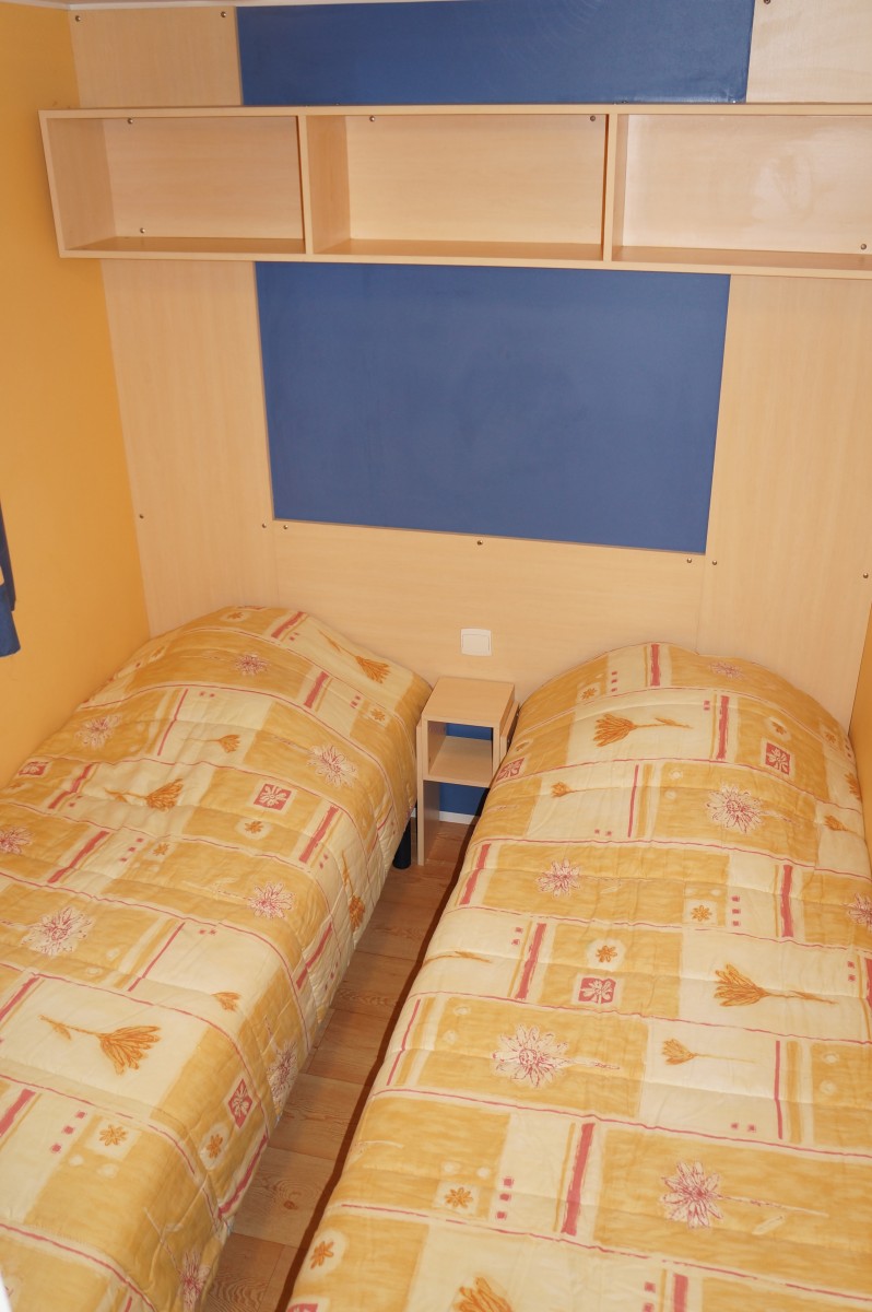 Chambre enfants du mobil home IRM Super Mercure Grand Large 2005 camping Le Bosc d'en Roug