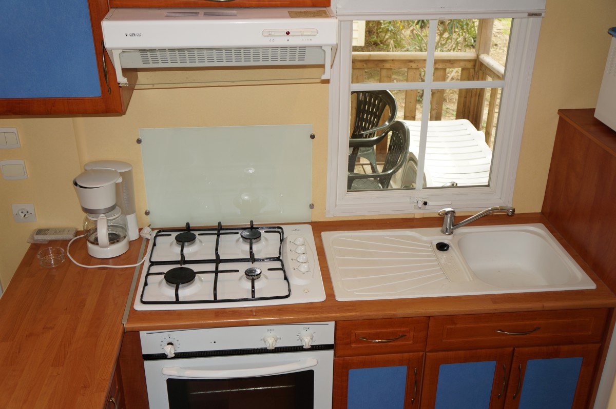 Equipement cuisine mobil home IRM Super Mercure Résidentiel 2003 Le Bosc d'en Roug