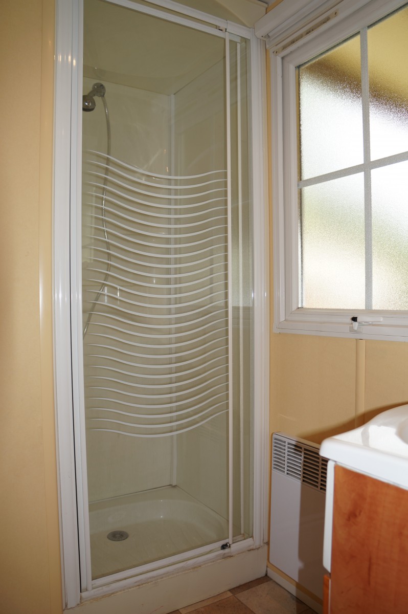 Salle d'eau mobil home IRM Super Mercure Résidentiel 2003 Le Bosc d'en Roug