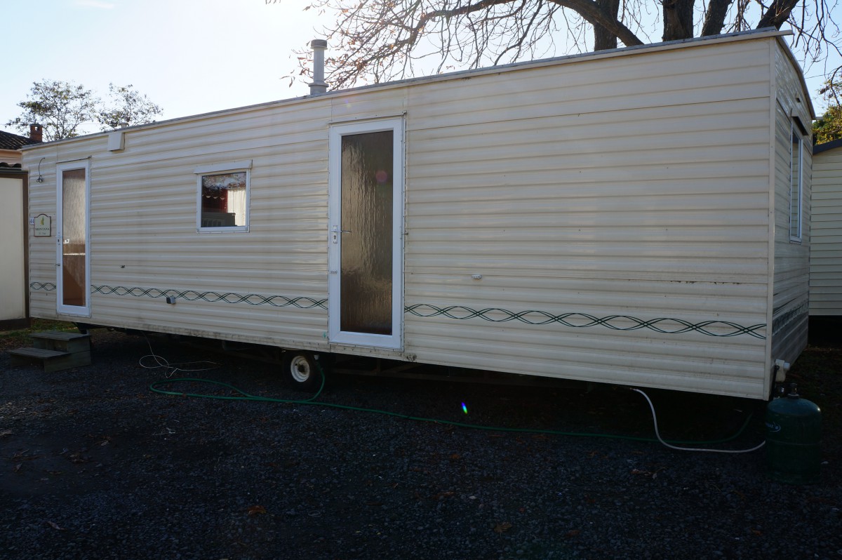 Extérieur du mobil home ABI Montana 28-2 chambres 1998