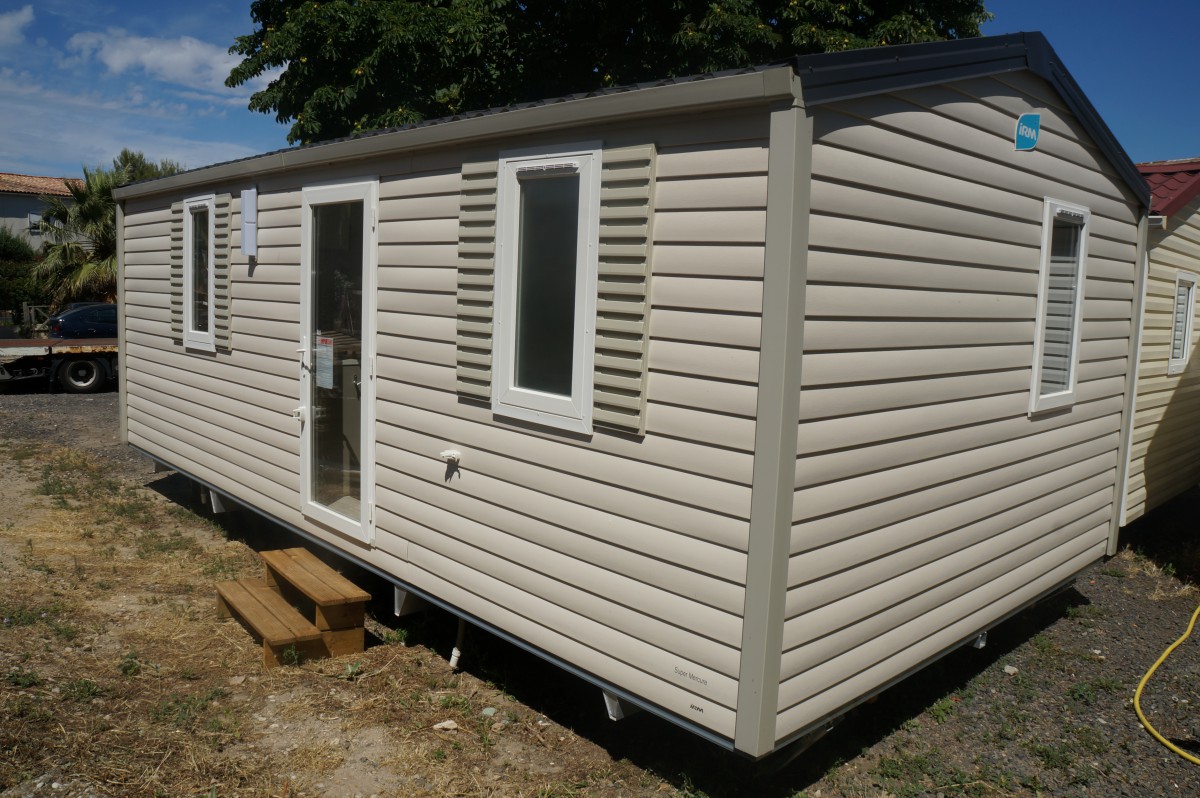 Exterieur du mobil home IRM super mercure régular 2015 