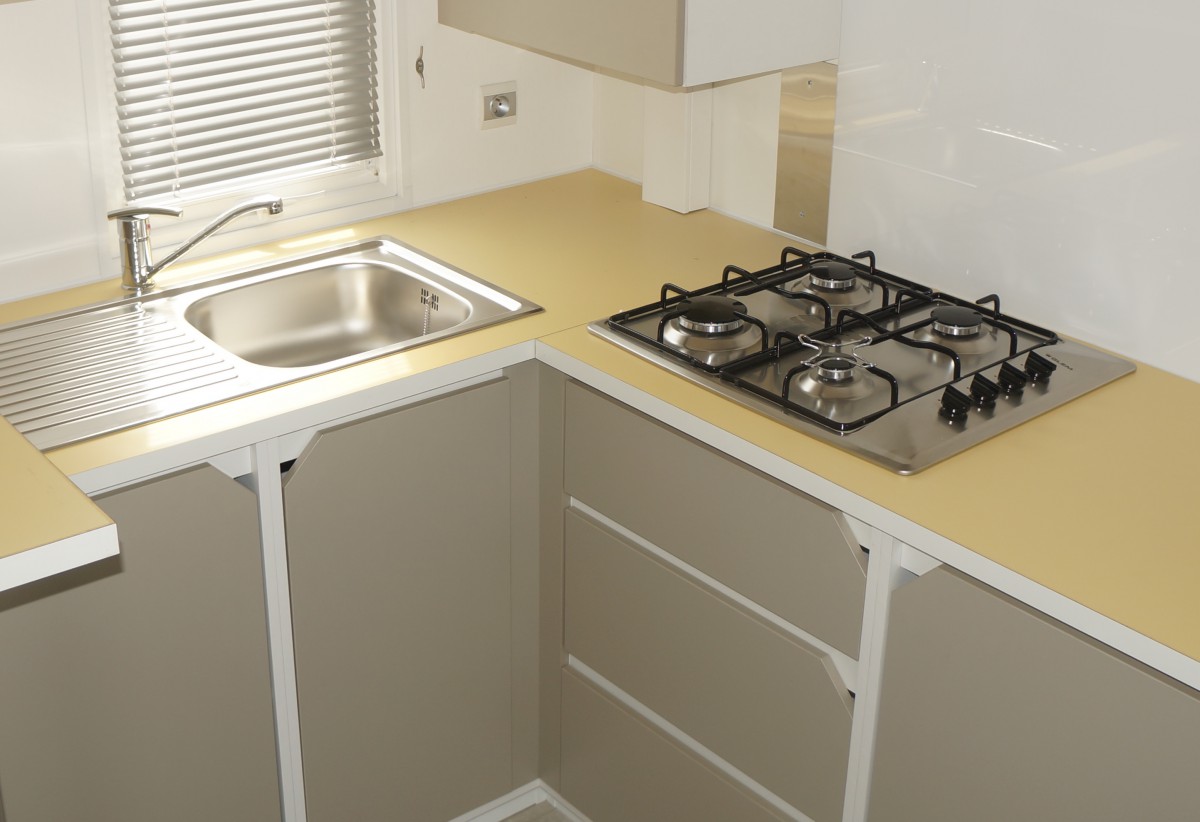 cuisine 2 du mobil home irm super titania régular 2015