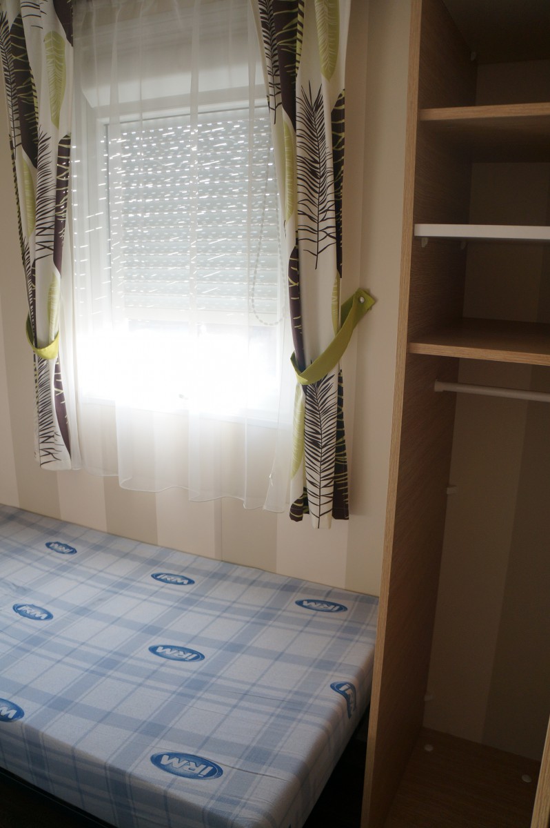 Penderie chambre enfant du mobil home occasion IRM Apollon Confort 2010