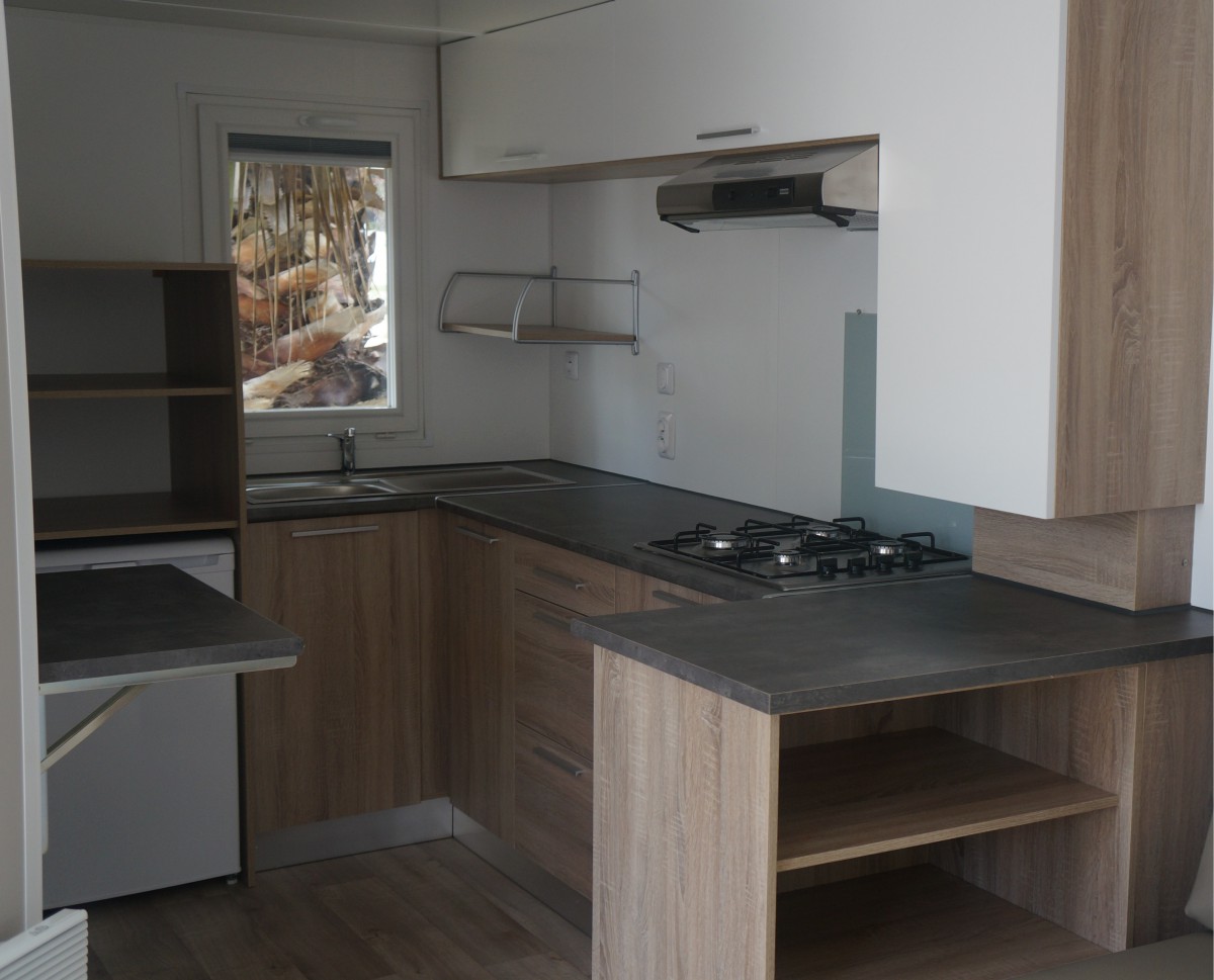 la cuisine du mobil home neuf Louisiane Savanah 2 chambres 2015