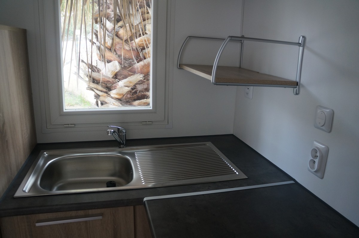 l'évier inox du mobil home neuf Louisiane Savanah 2 chambres 2015