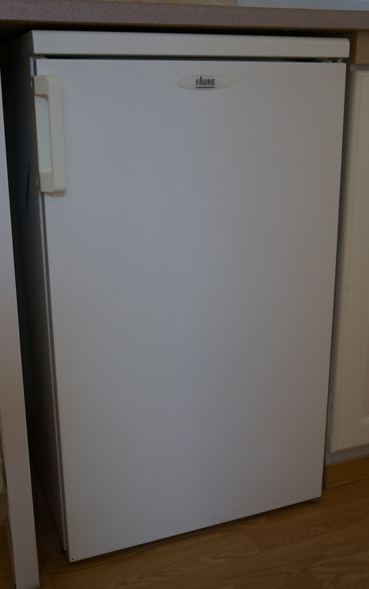 frigo table-top du mobil home occasion PEMBERTON International 2 chambres