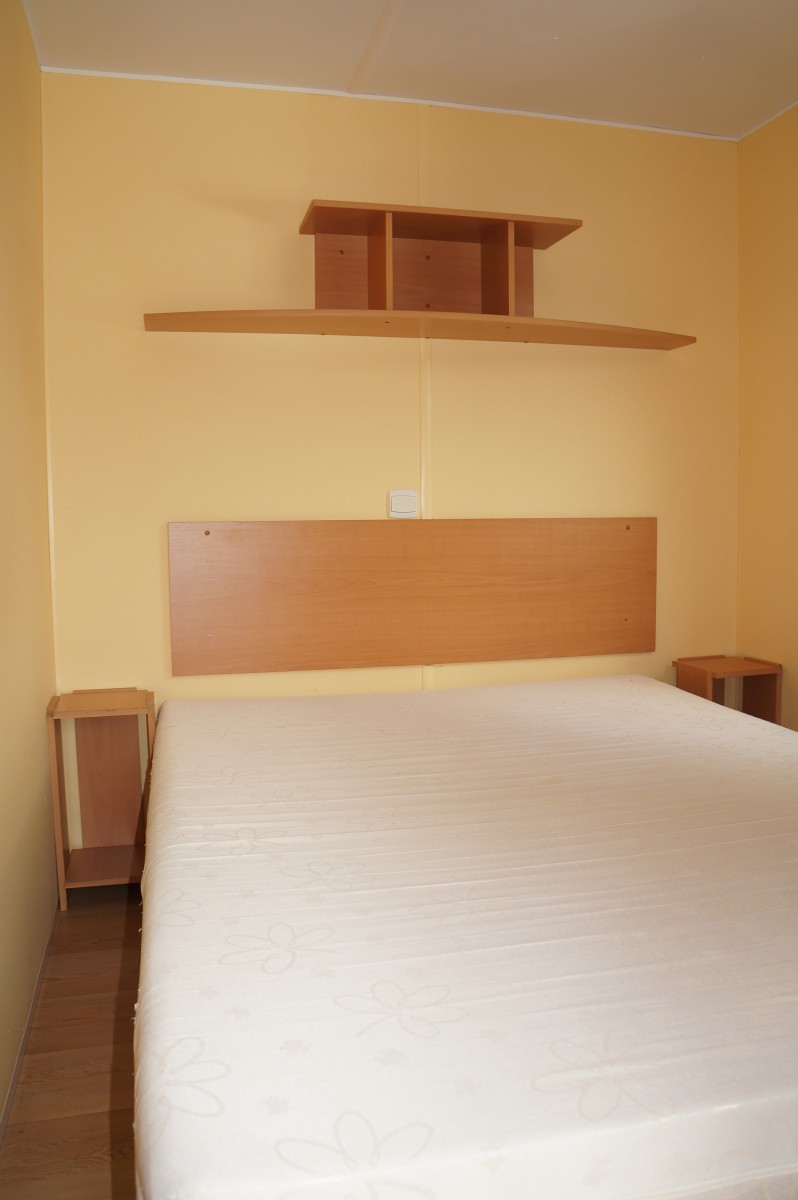 chambre parentale du mobil home IRM Super Mercure 2 chambres 2003