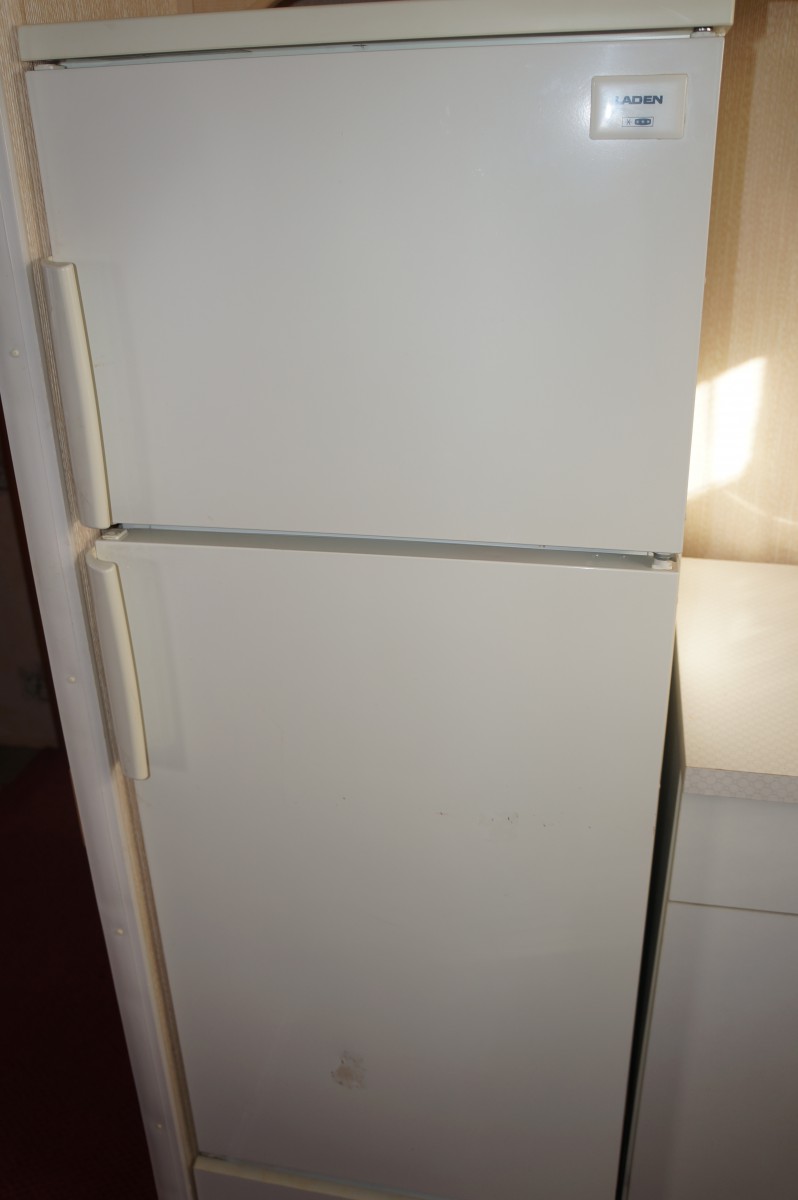 Frigo avec congélateur mobil home occasion WILLERBY Granada 8.5