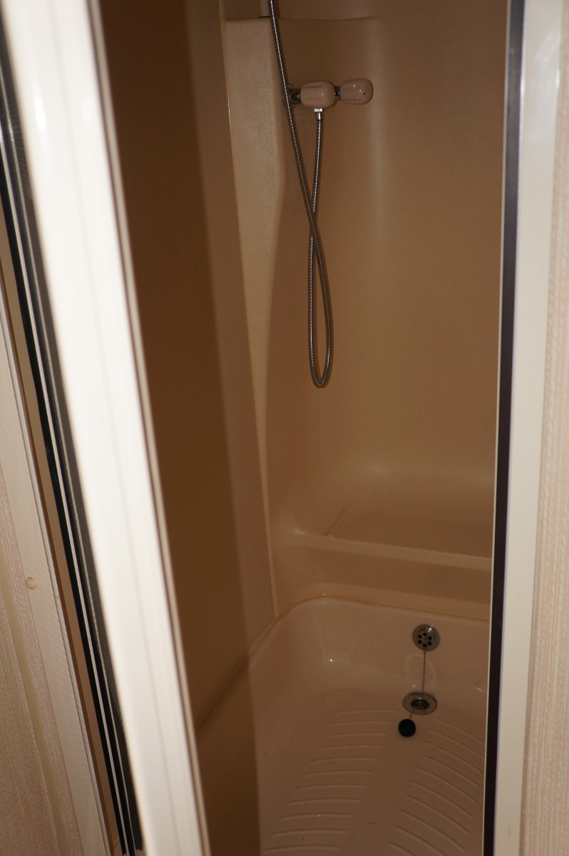 Douche avec porte vitrée mobil home occasion WILLERBY Granada 8.5