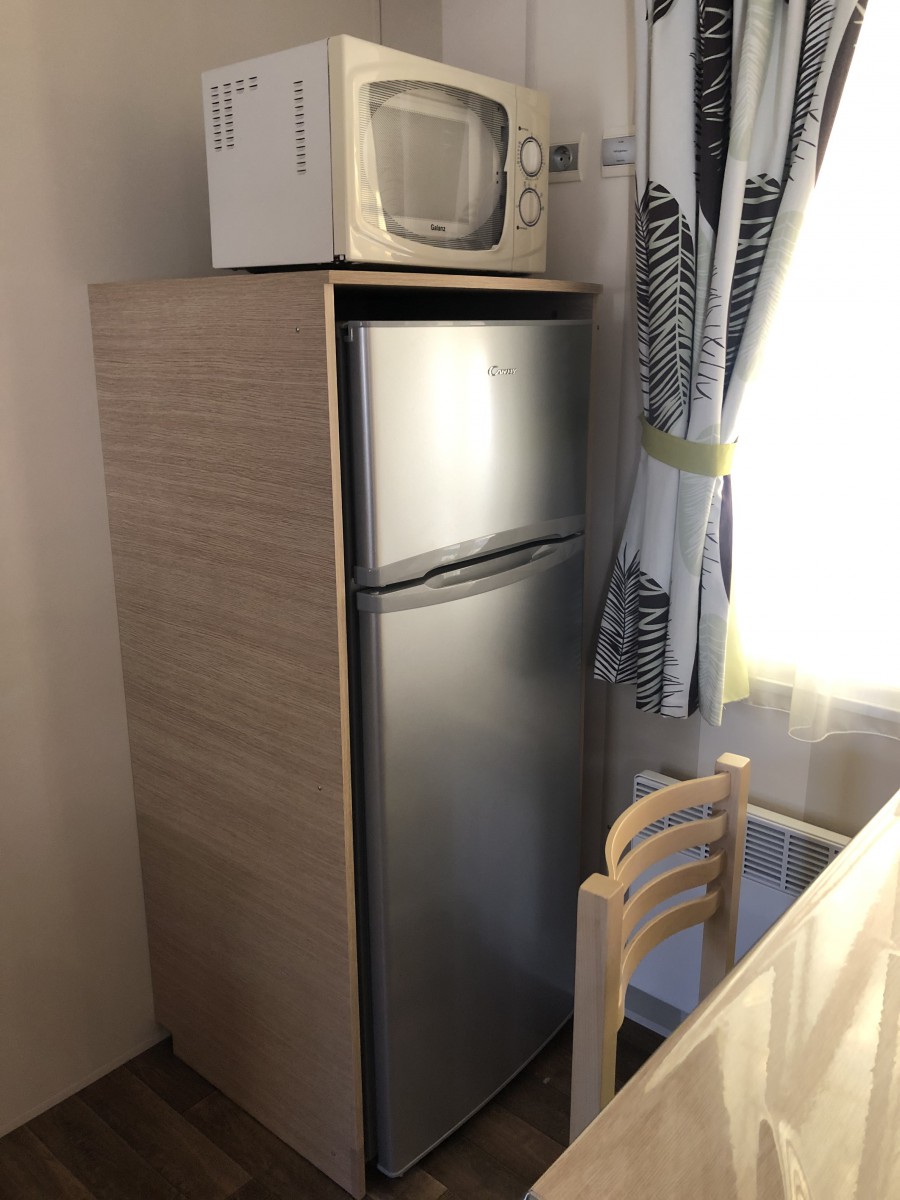 Réfrigérateur congélateur du mobil home d'occasion 3 chambres IRM Apollon Confo