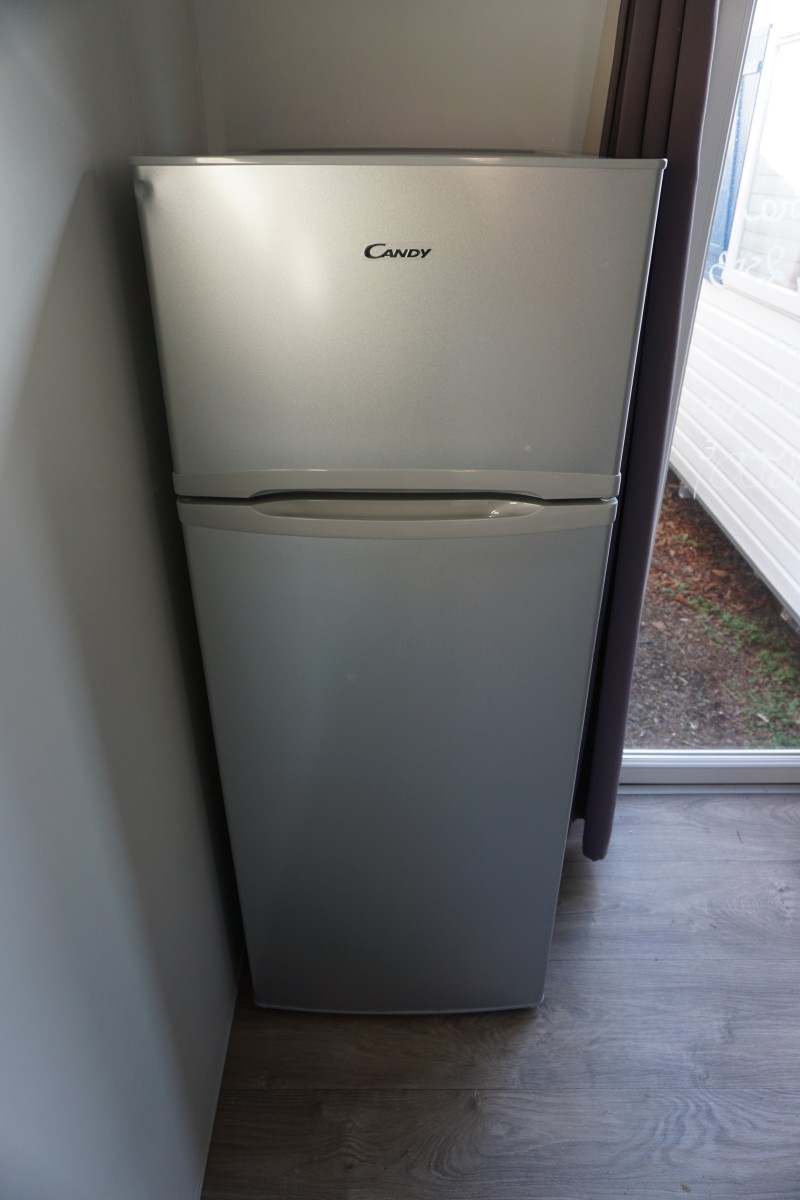 Réfrigérateur congélateur du mobil home d'occasion 3ch IRM Aventura 2018