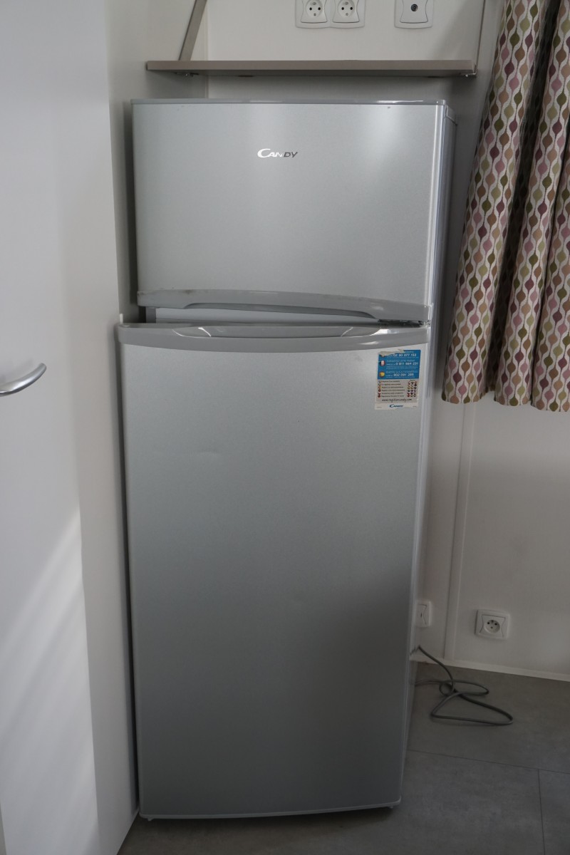 Réfrigérateur congélateur du mobil home d'occasion 2 chambres IRM ELEGANZIA 201