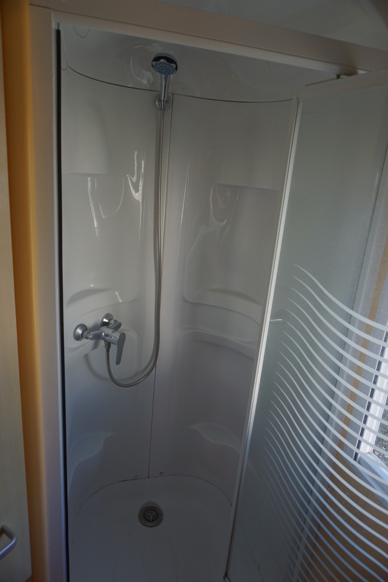 Cabine de douche du mobil home d'occasion 3ch IRM Super Octalia 2006