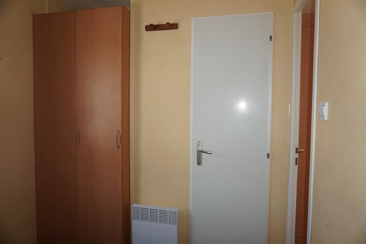 Chambre parentale du mobil home occasion 2 chambres IRM Super Titania Confort 2004