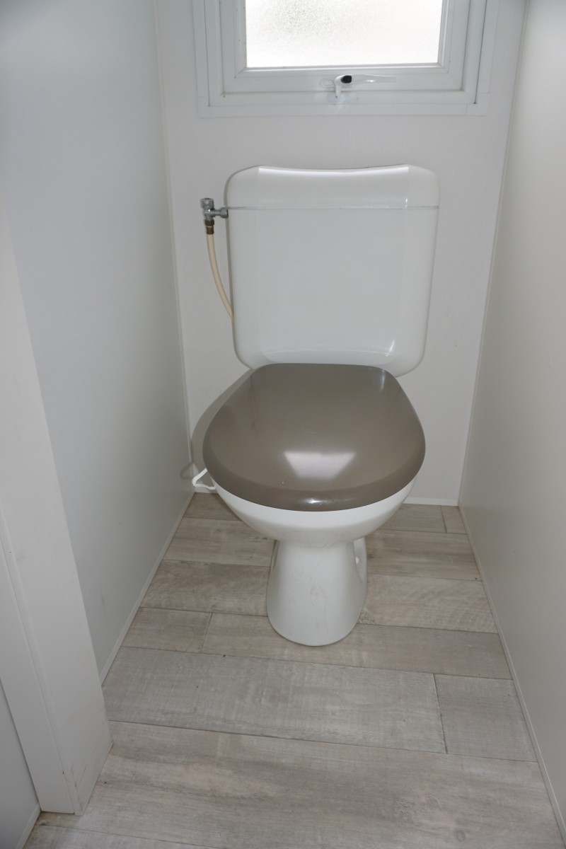 toilette du mobil home d’occasion 2ch irm riviera suite 2016