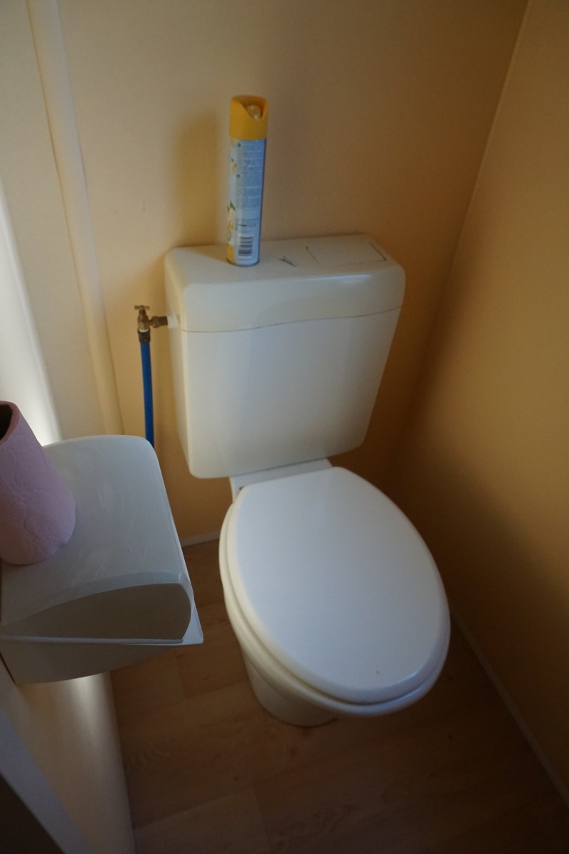 Toilette du mobil home d'occasion 2 chambres IRM Super Mercure