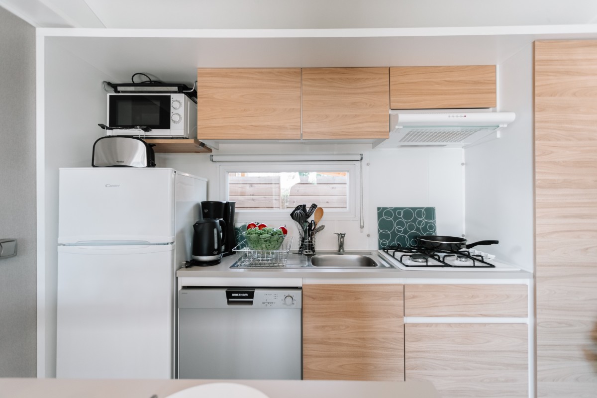 Cuisine du mobil home d'occasion O'HARA 865 2S 2018 2 chambres et 2 salles d'eau