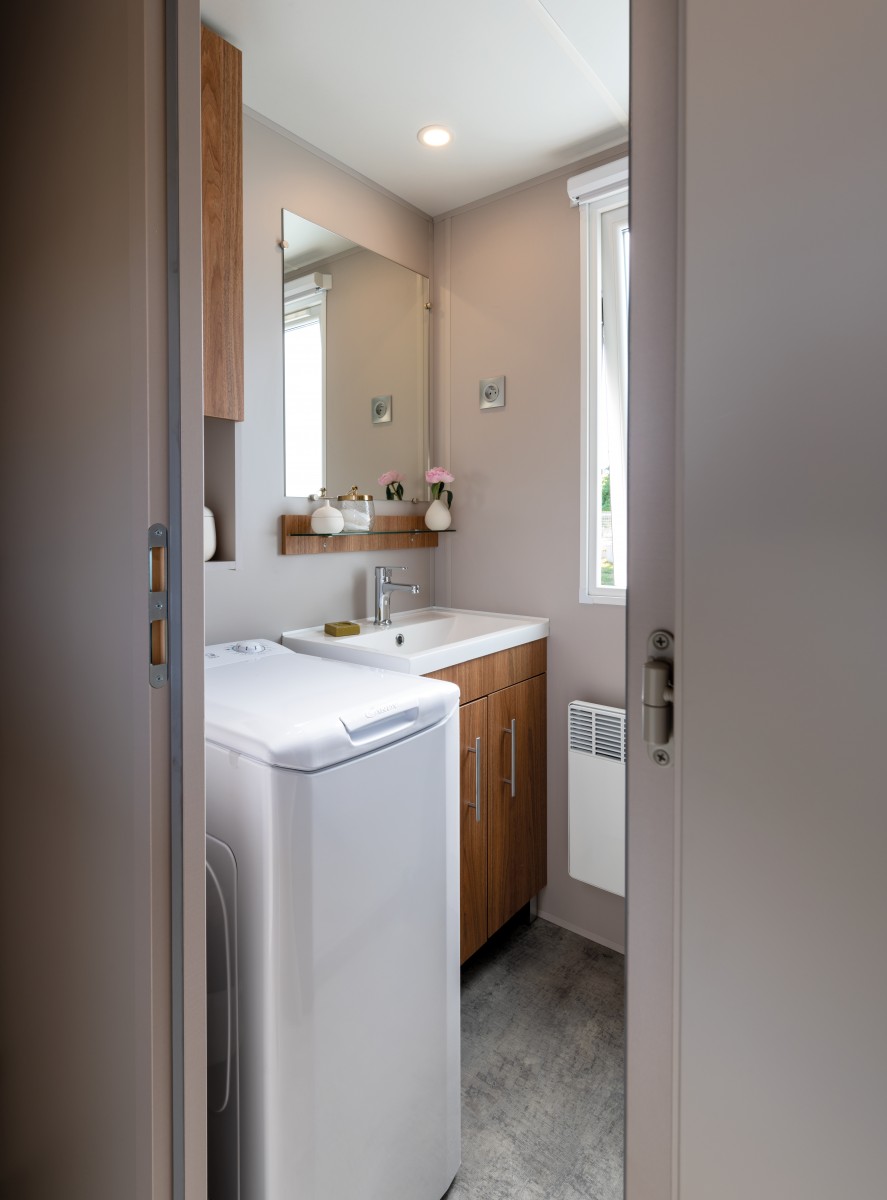 Salle d'eau du mobil home neuf 3 chambres IRM Pivoine