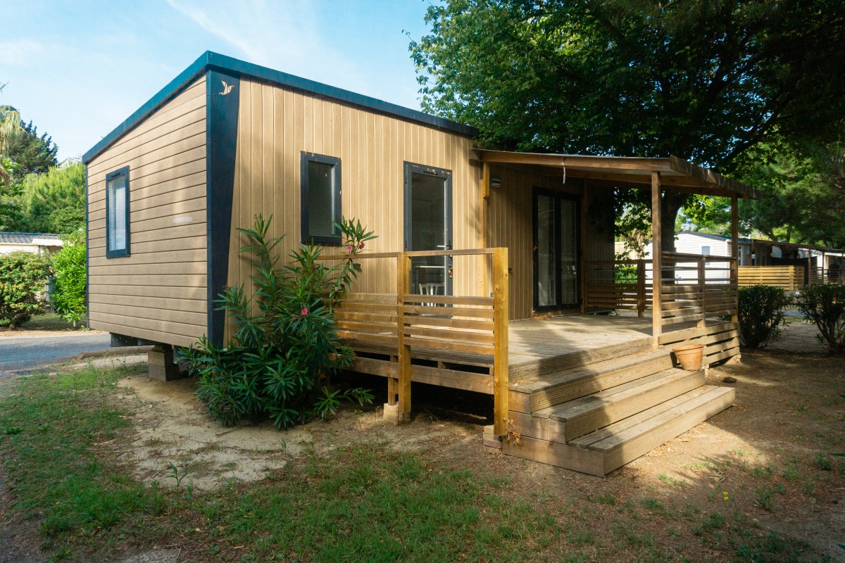 Mobil home neuf 2 chambres TRIGANO Evo 33 sur sa parcelle en camping