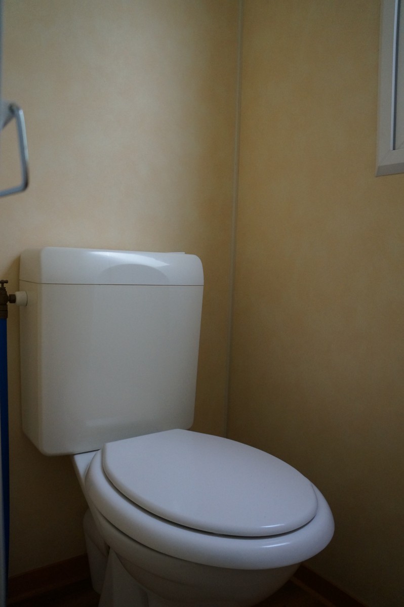 mobil home d'occasion IRM Super Mercure standard 2002 wc séparés avec store occultant